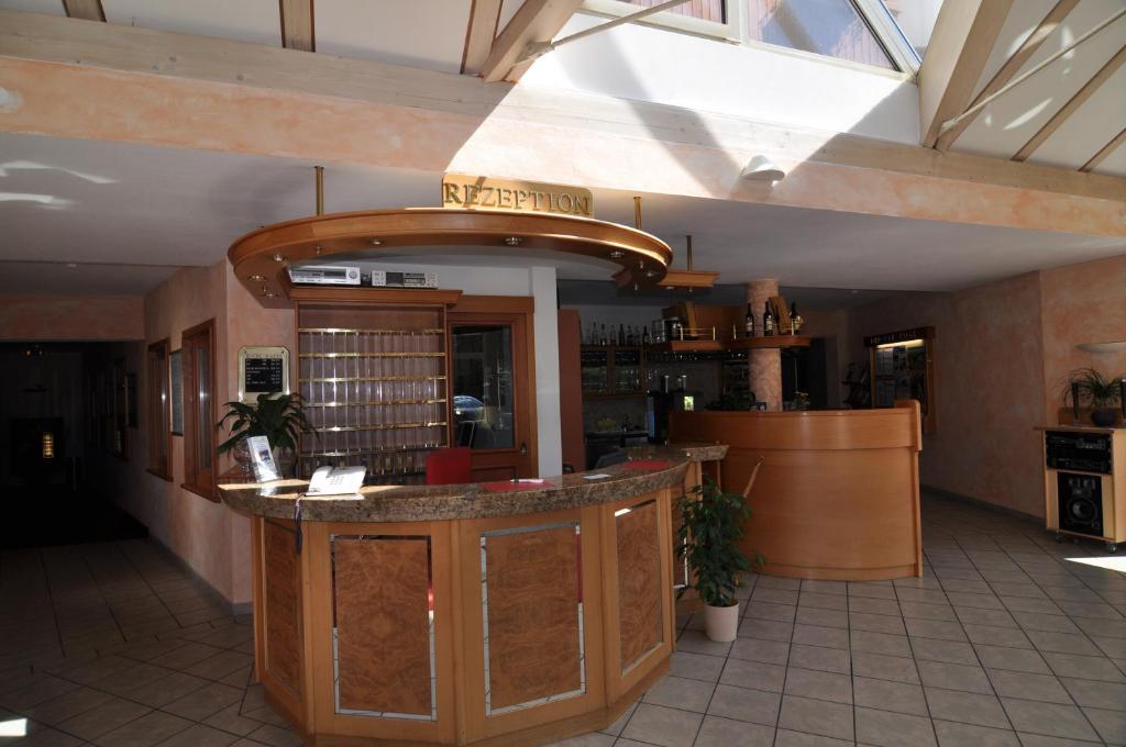 Hotel Toelzer Hof บัดเทิลซ์ ภายนอก รูปภาพ
