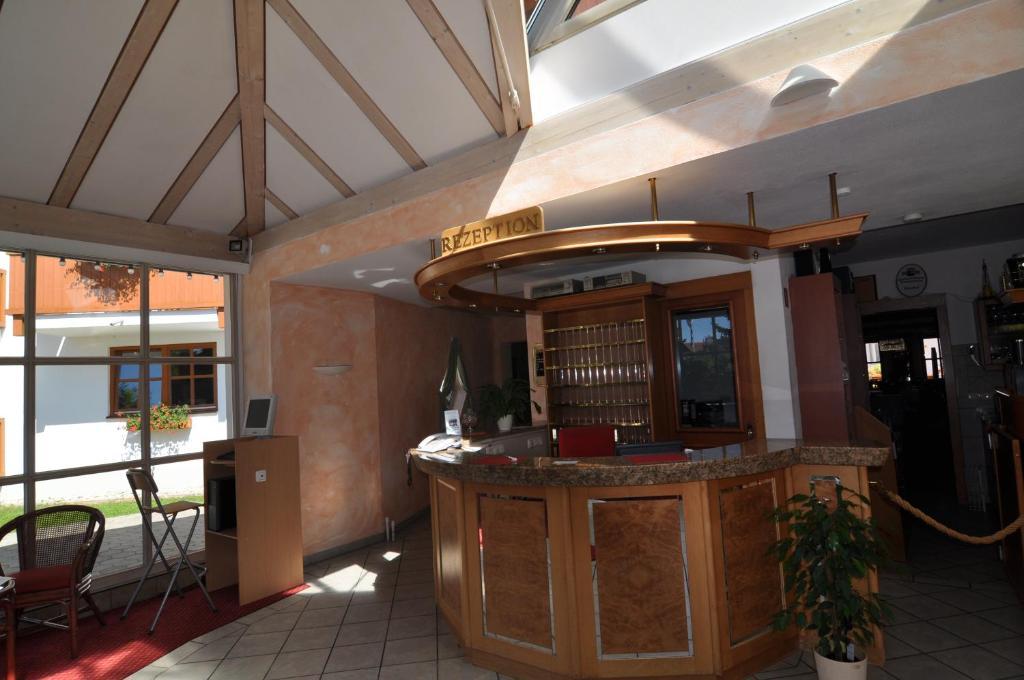 Hotel Toelzer Hof บัดเทิลซ์ ภายนอก รูปภาพ